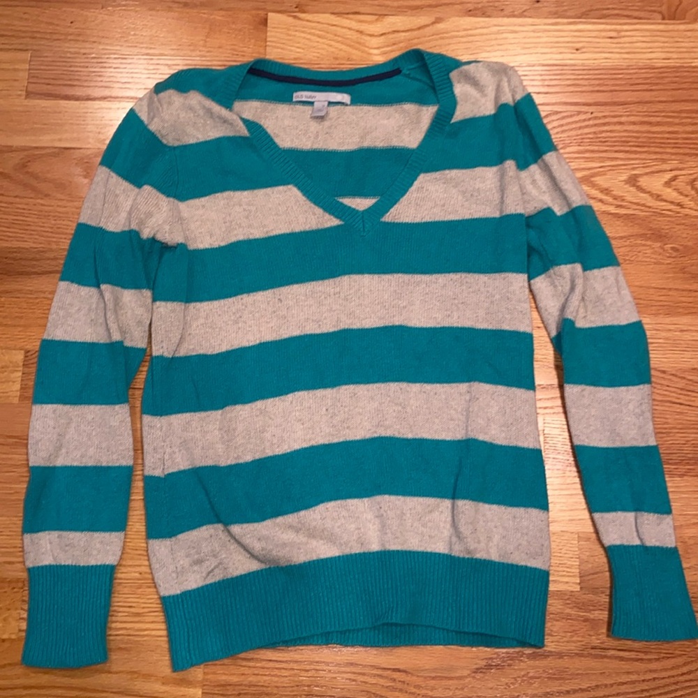 Striped oversized v-neck sweater